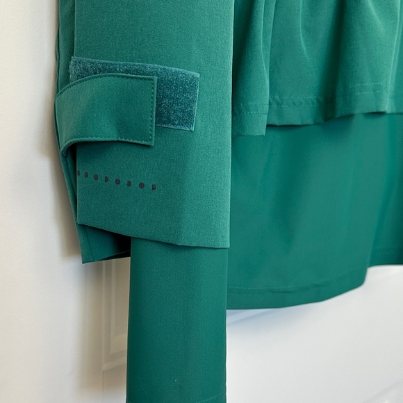 Sweaty Betty Fast Lane Running Jacket - Picture 12 of 13